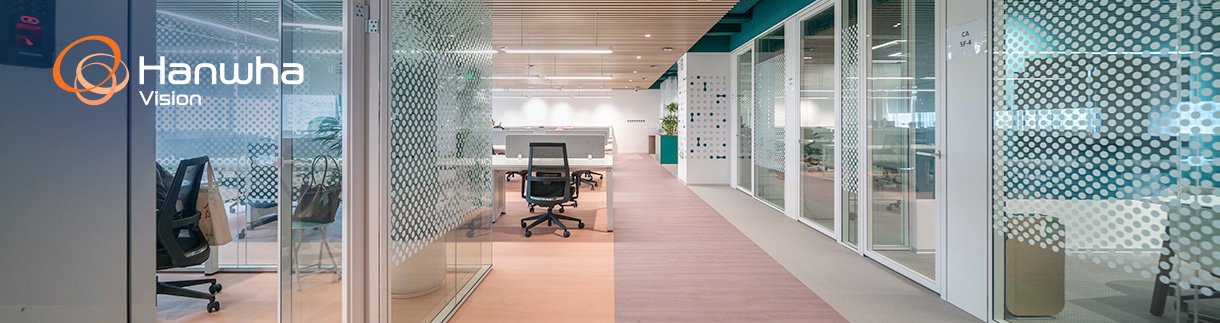 BL_S_42_Importance-of-Office-Security-v1 A creative office space with green and wood themes.